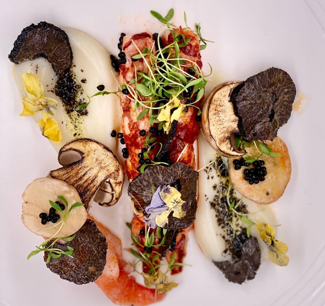 Accueil 17 restaurant 2 e1763388789769